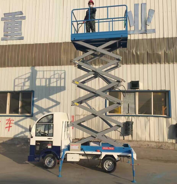車(chē)载式升降机