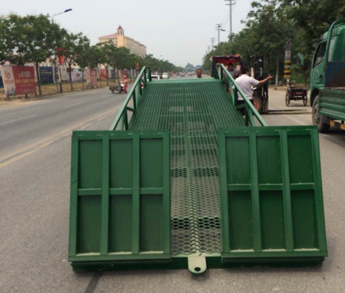 移动式登車(chē)桥